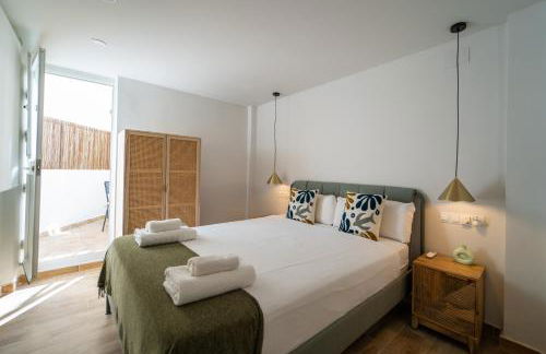 Málaga Chic Retreat - Photo 10