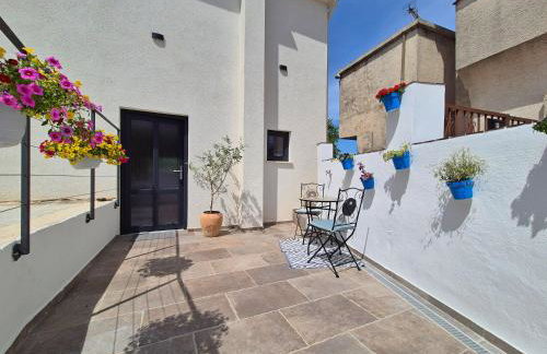 Cozy cottage with seaview and parking ideal for small family - Photo 9