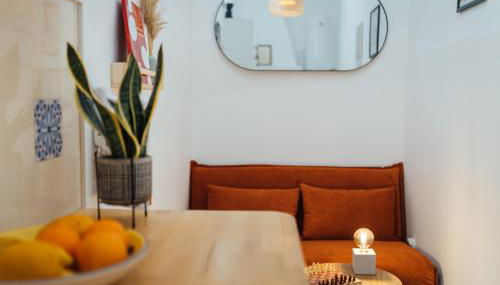 Cozy Old Town Apartment with Sunny Terrace - Photo 3