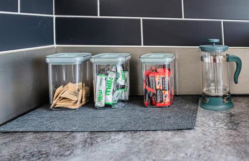 2 Bedroom Apartment Denton, suitable for professionals needing a peaceful work environment - Foto 13