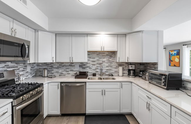 The Solstice by Boutiq - Photo 30