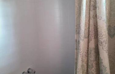 Westside Retreat w Yard, Grill, Hot Tub, Near Sofi Stadium, LAX, and the Beach - Foto 30