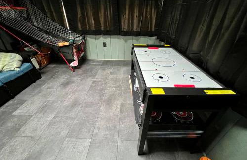 Lakeside Oasis with Kayaks, Hot Tub, & Fire Pit - Foto 5