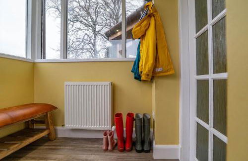 Gardener’s Cottage with Hot Tub - Foto 19