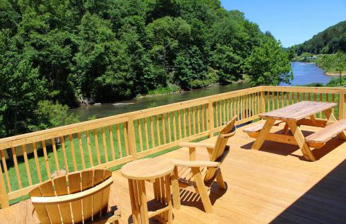 Rivers Edge - Photo 1