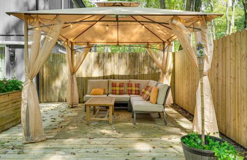 Private Hot Tub Tree-Lined Poconos Home! - Foto 32