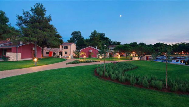 Apartments Amfora Plava Laguna - Photo 5