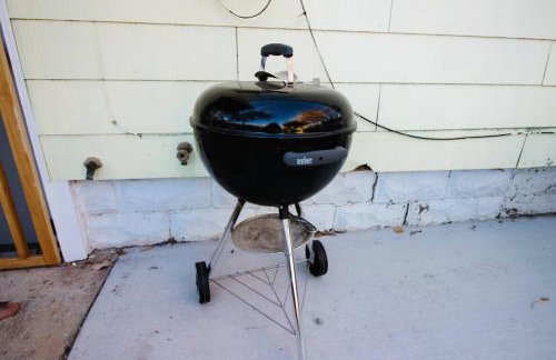 Central Location. Fenced Yard W Washer and Dryer - Foto 32