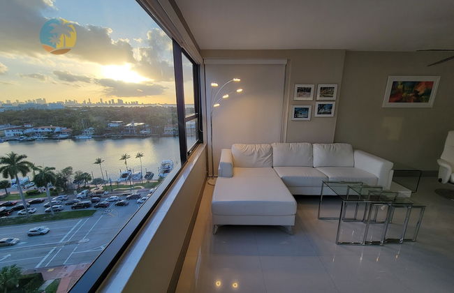 Alexander 1419 3 Bedroom Apts by RedAwning - Foto 1