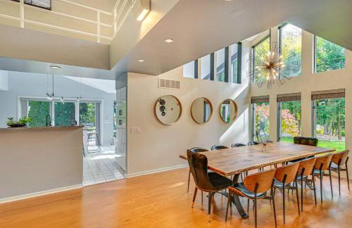 7 Mi to Skiing Lake George Home with Large Patio - Foto 8