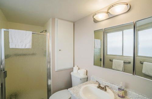 Spacious 2 Bedroom, 2 Bath, Pool, Free Parking, Gym - Foto 49