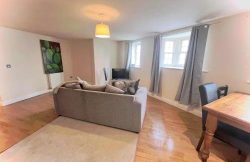 2 bed Town Apartment - Foto 4