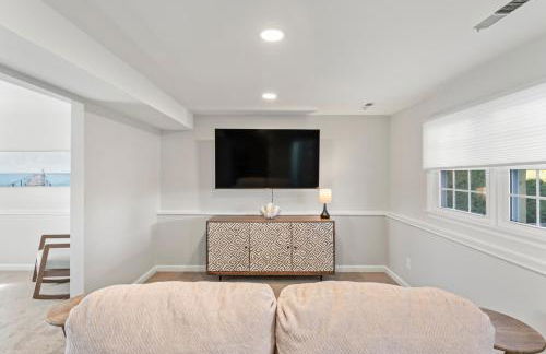 Neptune City 4BR | Private Pool + Sunset Views - Foto 14