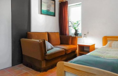 Stunning Apartment In Huta Gorna - Foto 13