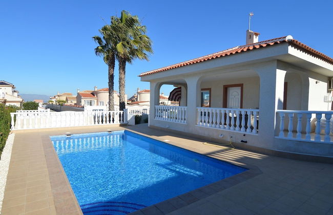 Captivating Villa in Rojales With Swimming Pool - Foto 18