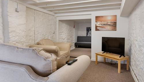 1 Bed Home - Parking - Great for Contractors - Foto 3