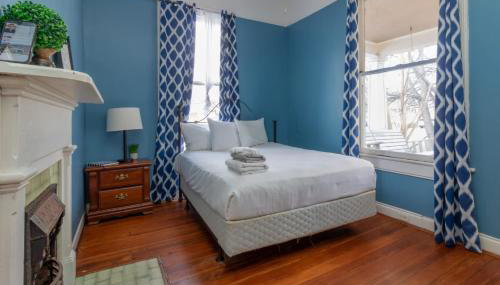 The Sunny Southern Manse Front Walk Downtown - Foto 2