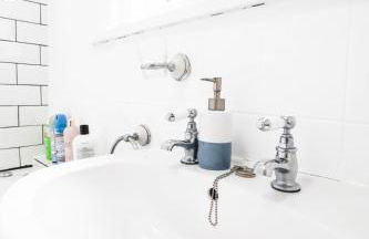 Spacious 4-Bed Home, Perfect Stay with Free WiFi - Foto 36