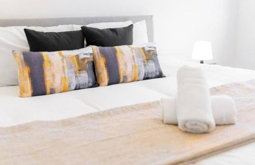 Spacious Loft Style Apartment - Near City Centre - Smart TV- WIFI - Parking - 3NT - Foto 21