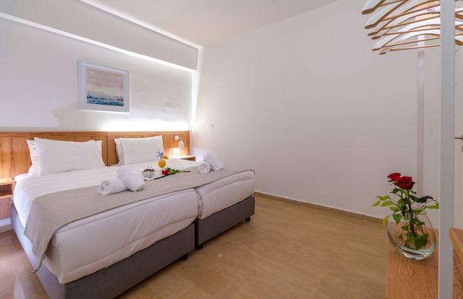 Lotus Hotel Apartments - Photo 7