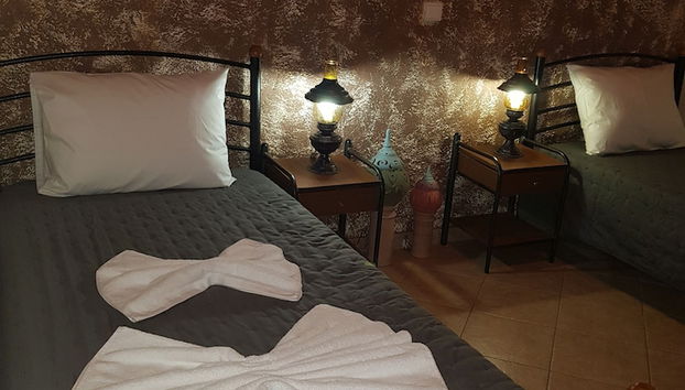 Anthis Cottage - Photo 3, Room