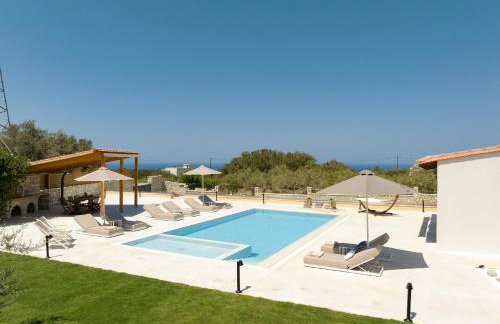 MaYa Villa, Heated Pool Estate near Rethymno and all amenities! - Foto 40