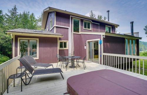 Lakefront Otis Home with Stunning Views and Boats! - Foto 38