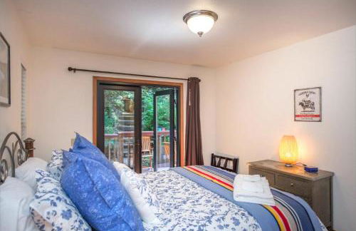 Absolute Zen! Redwoods! BBQ Grill! Fast WiFi!! Ping Pong!! Dog Friendly! - Foto 16