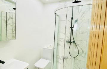 New studio flat overlooking city centre - Foto 5