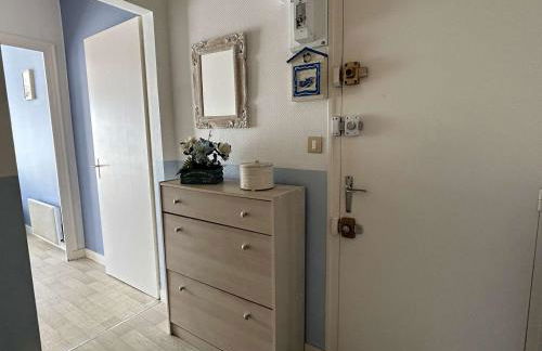 Appartement cosy avec terrasse près du port - FR-1-224B-210 - Foto 9