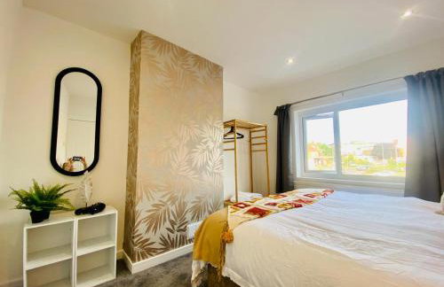 Isleworth House with Garden & private parking - Photo 15