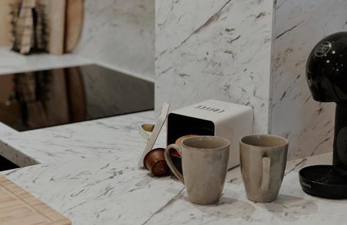 Dawn & Dusk - Modern Two Bedroom Apartment with Mountain Views - Photo 22