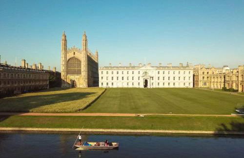 54 Woodpecker Way · Modern apartment near Addenbrookes Free parking Pass the Keys - Foto 59