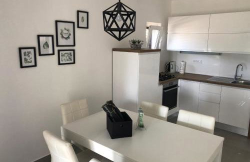 Villa Lorenta Apartments - Photo 5