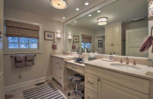 2 Living Areas and Fireplace Mirror Lake Cottage! - Foto 13