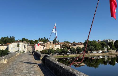 Le Caprice garden, river and chateau - Foto 28