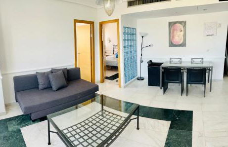 Pisos con piscina de temporada corta estancia - Foto 2