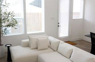 Stylish & Spacious 3BR Gem With Hot tub Near Downtown - Foto 34