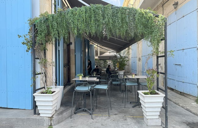 Flora Beachfront Larnaca Finikoudes - Foto 24