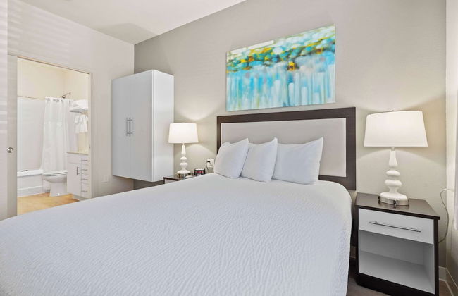 WaterWalk Extended Stay by Wyndham Kansas City - Overland Pk - Photo 7