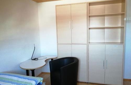 Schöne Wohnung in Deggendorf für 1 bis 5 Personen - Foto 8