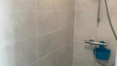MAISON et PISCINE PRIVEE - Foto 3, Shower