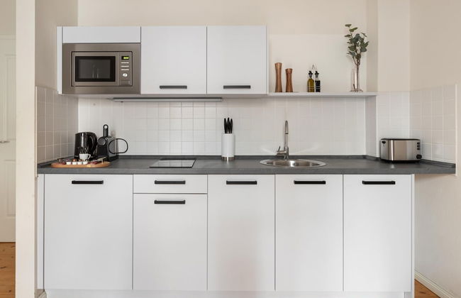 Schoenhouse Berlin City Street - Photo 51