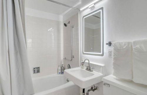 Newly Renovated 1 Bedroom Apartment near Downtown - Foto 6