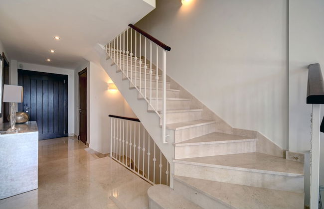 A Beautiful Modern Two Bedroom Villa - Foto 30