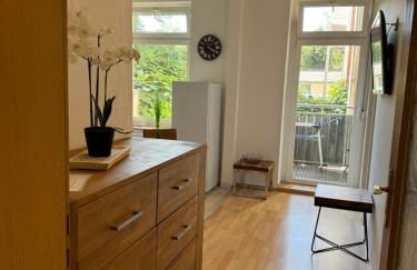 Apartment Leipziger Straße - 3 Schlafzimmer - 4 Betten - Balkon - gratis Stellplatz - SmartTV - Foto 3