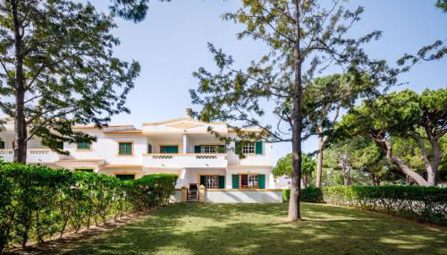 Falésia Beach Villa by The Portuguese Butler - Photo 2, Garden