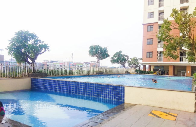 Comfortable and Tidy 2BR Lagoon Bekasi Town Square Apartment - Foto 18