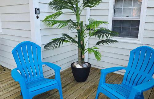 Historic Old Oak Cottage-Great water views! - Foto 3