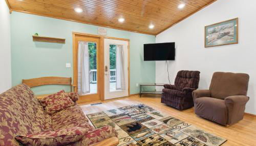 Serene Yellville Retreat with Hot Tub on 85 Acres - Foto 5